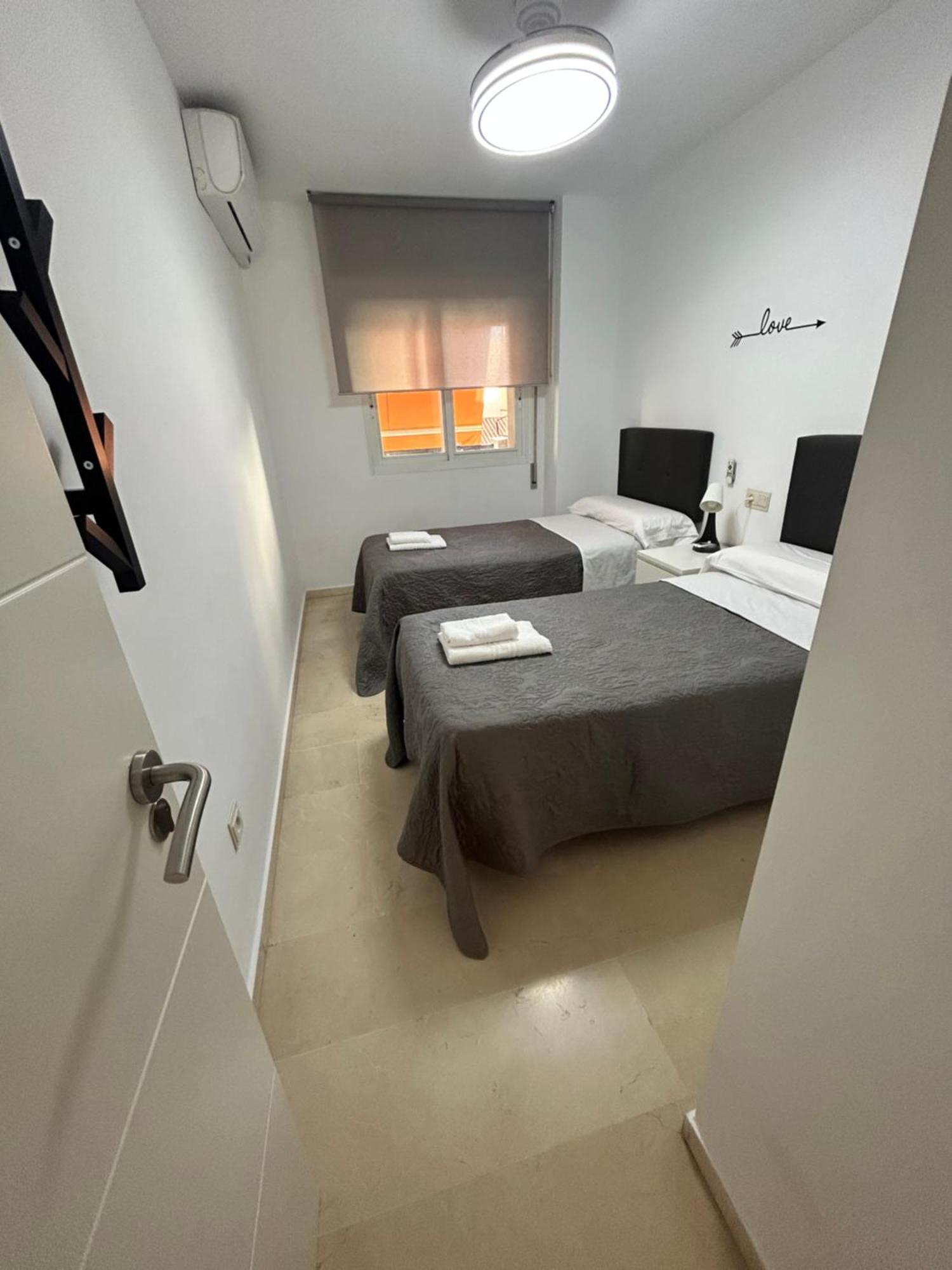 Apartamento Gloria 2 Málaga Dış mekan fotoğraf